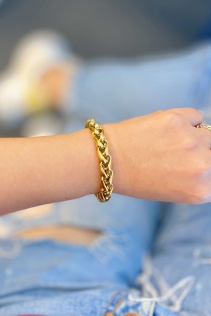 gold Bold Link Chain Bracelet