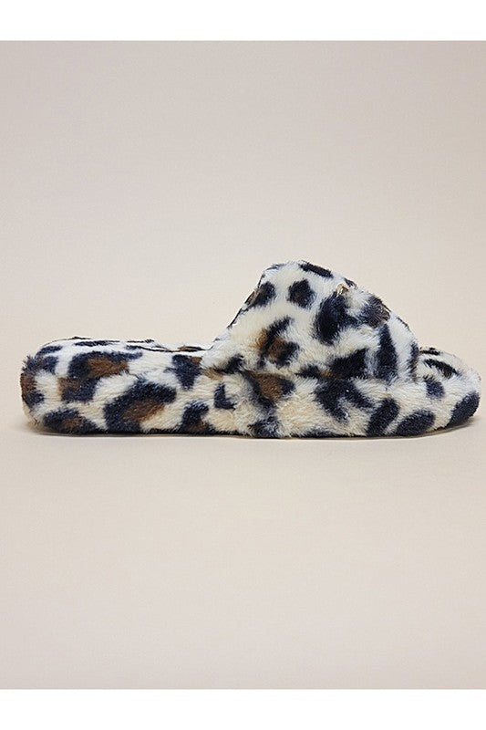 Fuzzy Leopard Slide Slippers - Tan