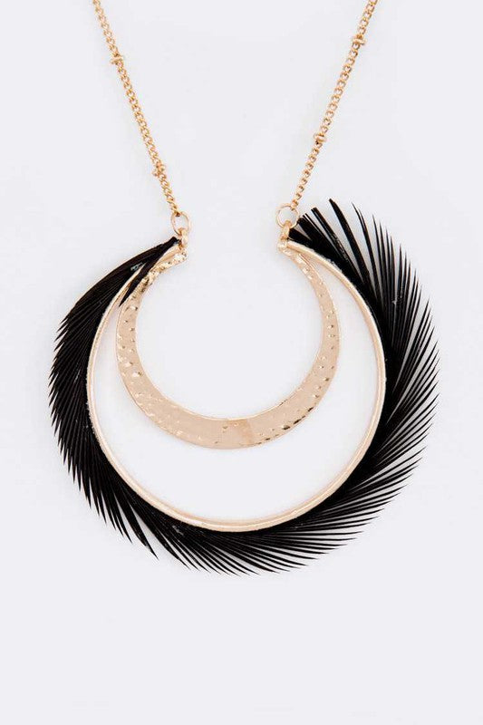 Black Feather Circle Pendant Necklace Set