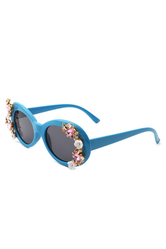 Oval Floral Design Sunglasses in blue