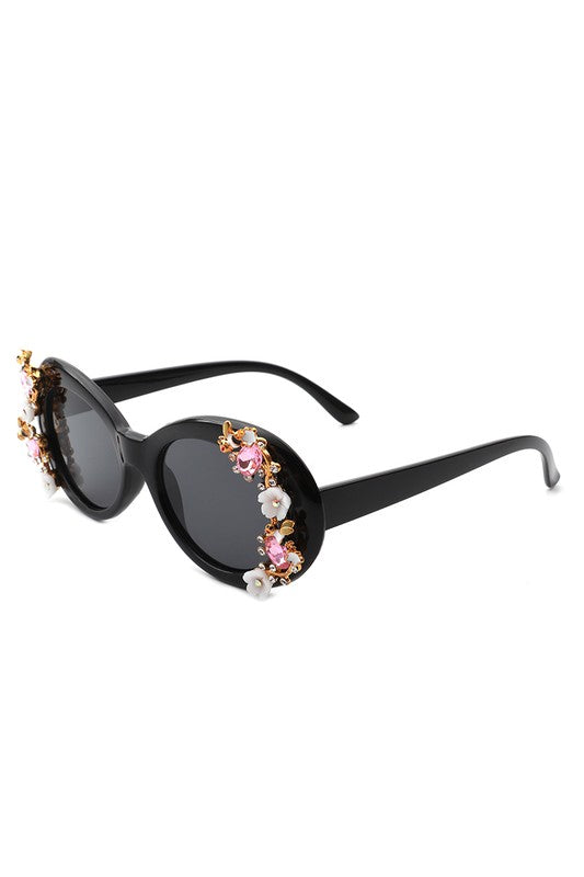 Oval Floral Design Sunglasses in Black