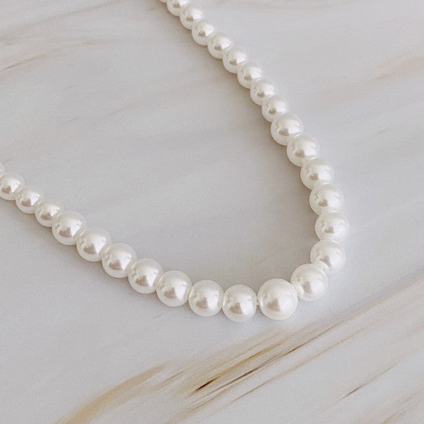 Graduated Glass Pearl Necklace