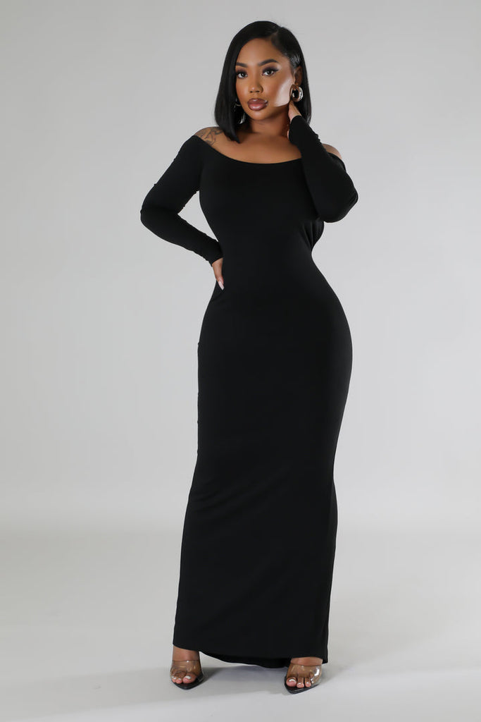 another front view of model wearing Long Sleeves Open Back Midi Dress