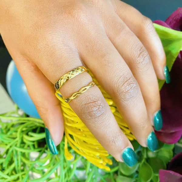 Quilted Texture Gold Ring