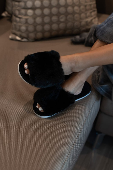 Black Plush Faux Rabbit Fur Slide Slippers