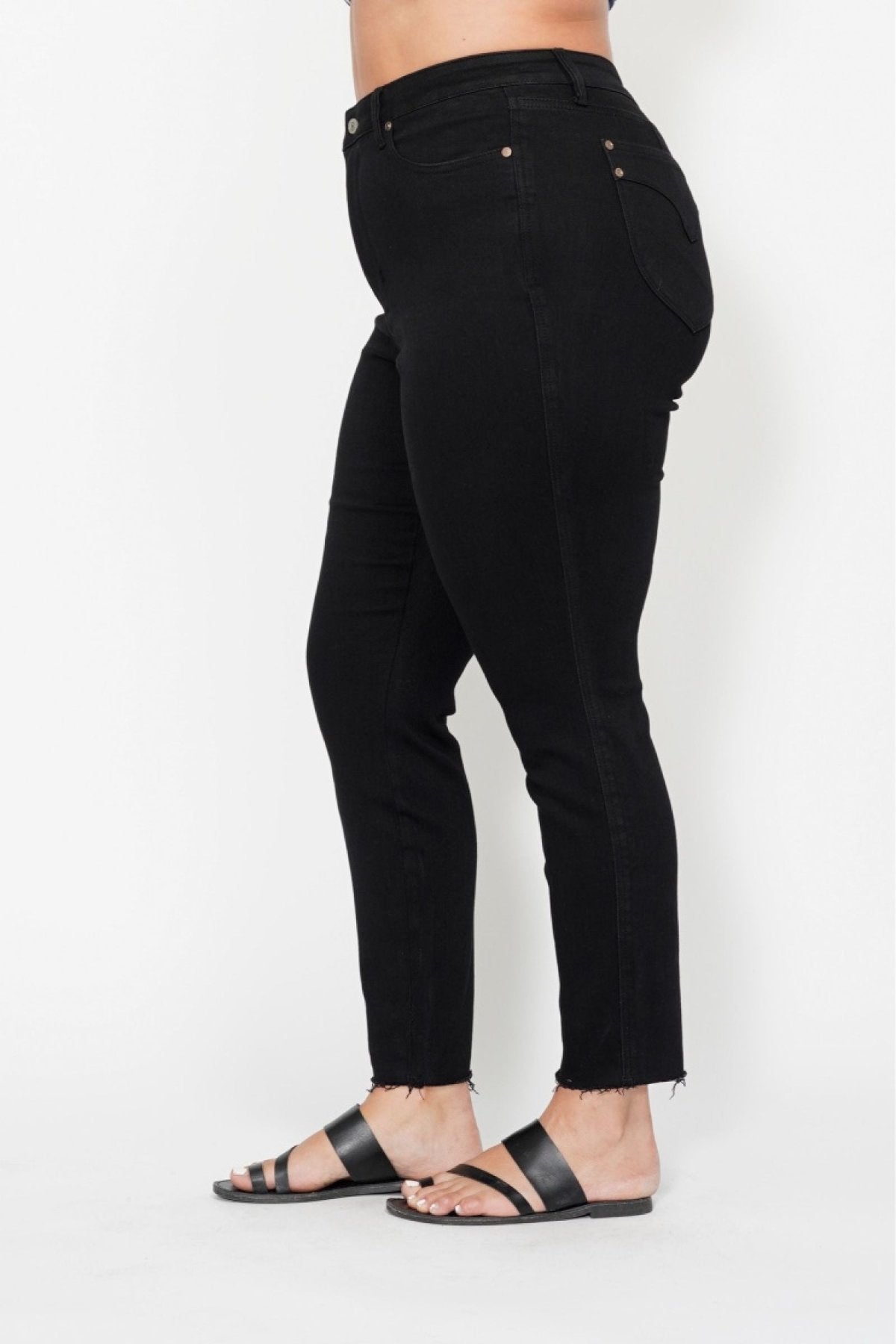 Judy Blue Tummy Control Skinny Jeans in Black