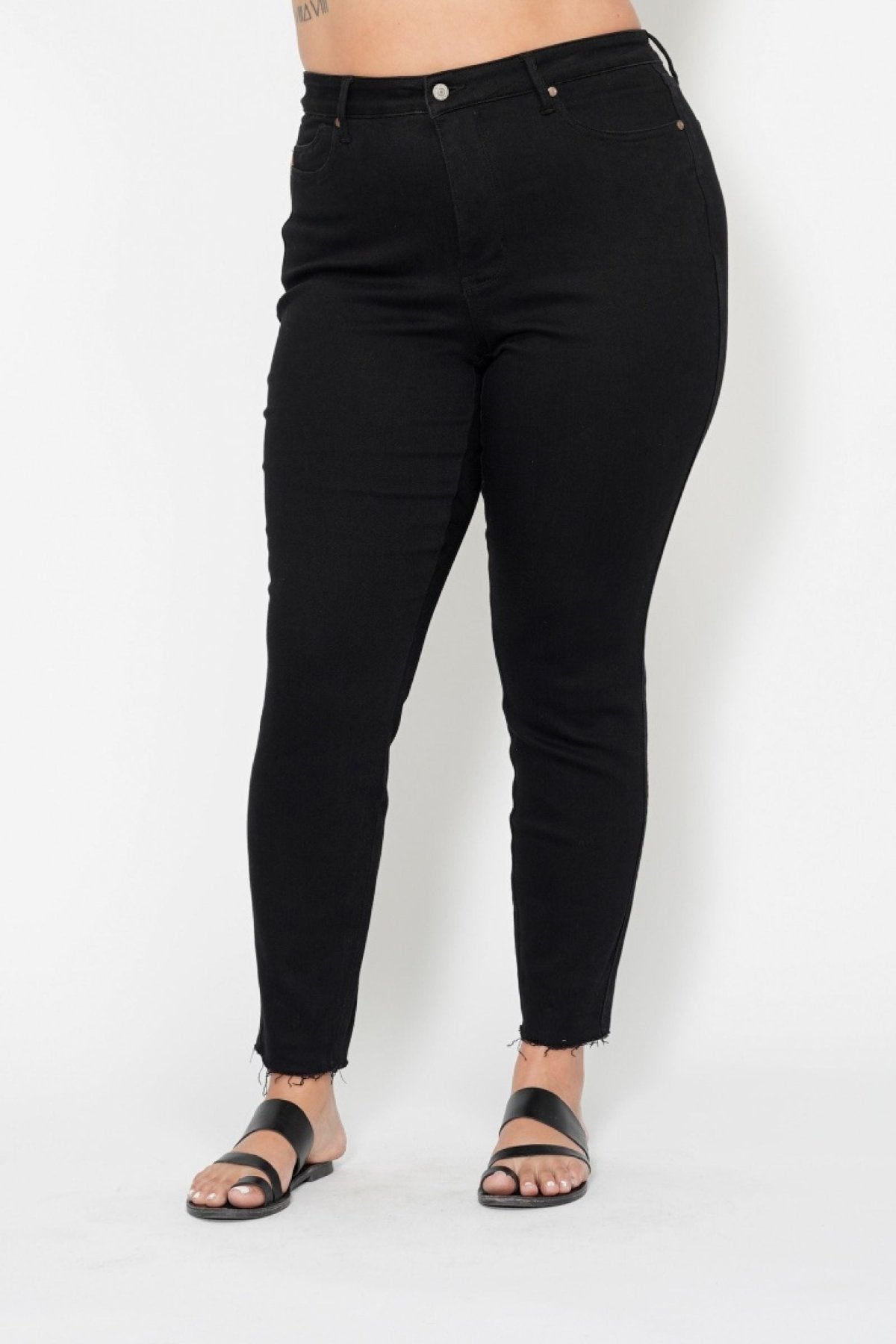 Judy Blue Tummy Control Skinny Jeans in Black