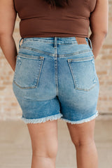 Judy Blue High Rise Cutoff Shorts in Medium Wash