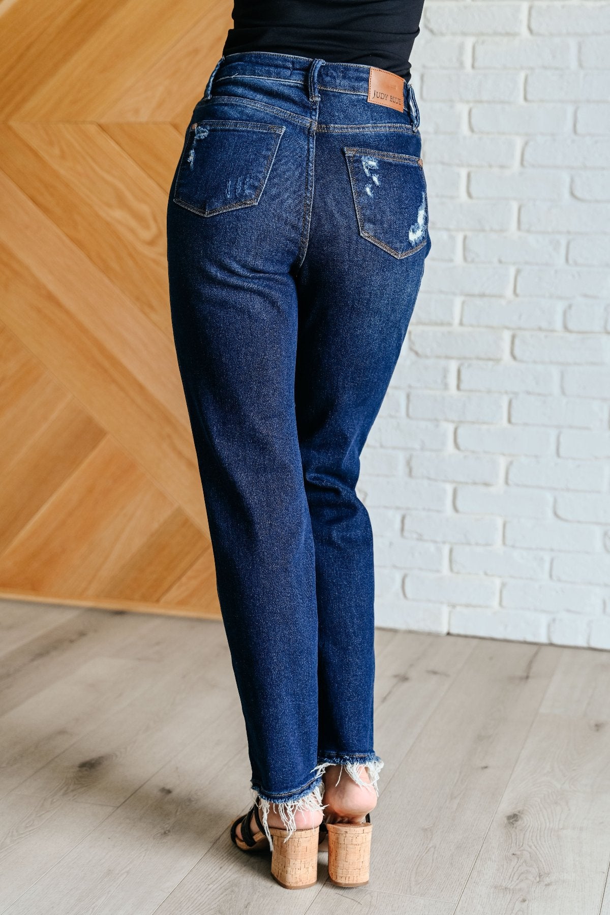 Judy Blue Rigid Magic Ripped Jeans Dark Wash