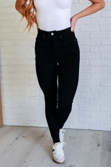 Judy Blue Tummy Control Skinny Jeans in Black