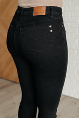 Judy Blue Tummy Control Skinny Jeans in Black