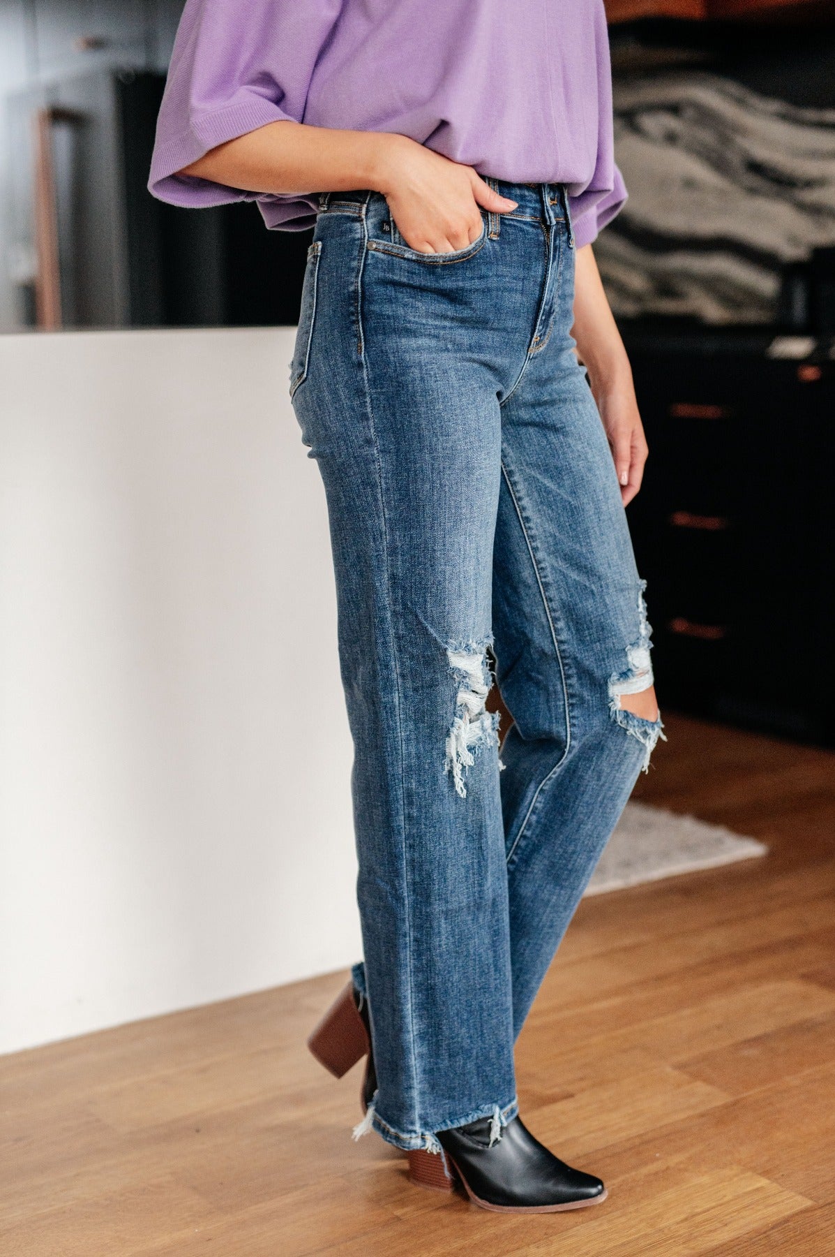 High Rise 90's Straight Jeans in Dark Wash