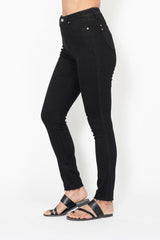 Judy Blue Tummy Control Skinny Jeans in Black